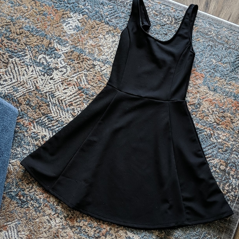 ⭐3/15$⭐ H&M ribbed black dress